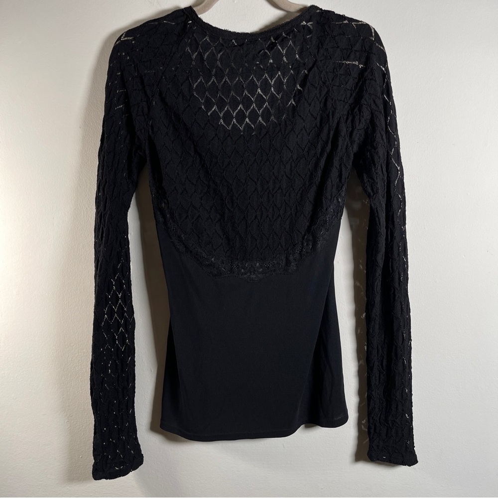Silk knit ls top with lace sleeves and back panel by Worth. Size S